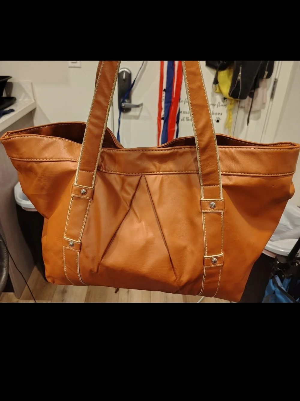 Women's Tan Tote Bag - Classic Everyday Carry